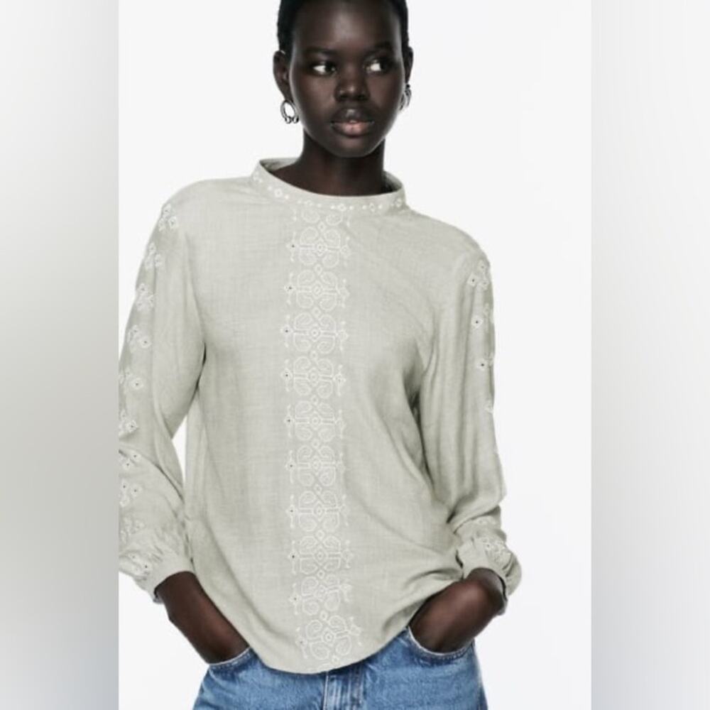 Zara Openwork Embroidered Top Size Medium NWT